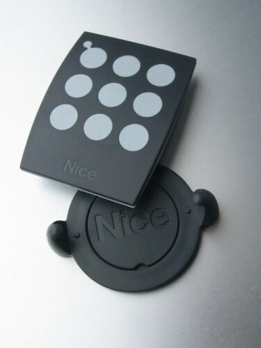 ON9 - devítikanálový dálkový ovladač Nice